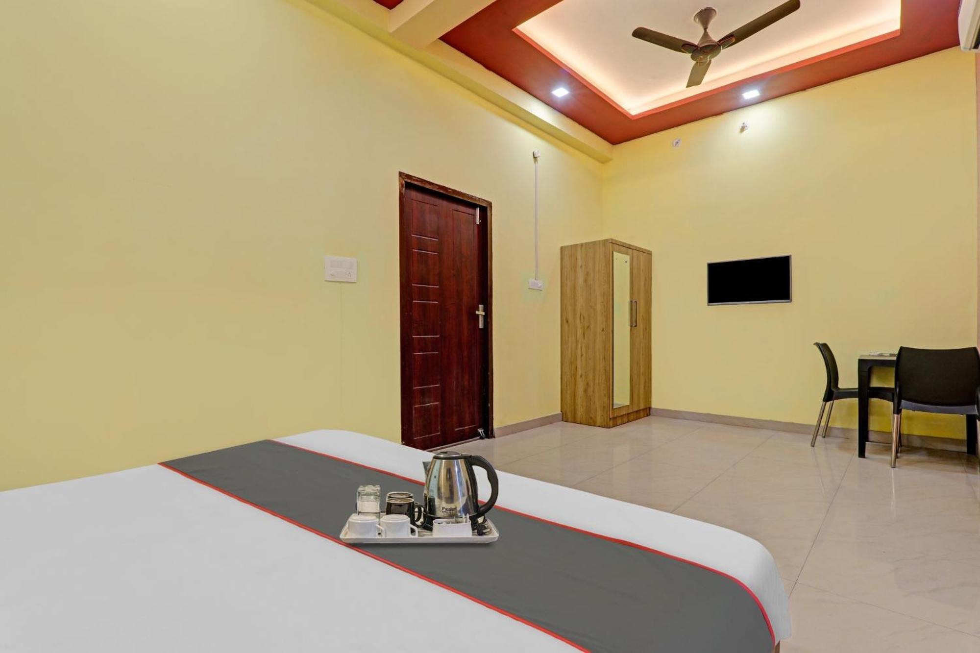 Capital O Phenix Elite Near Phoenix United Lucknow Extérieur photo